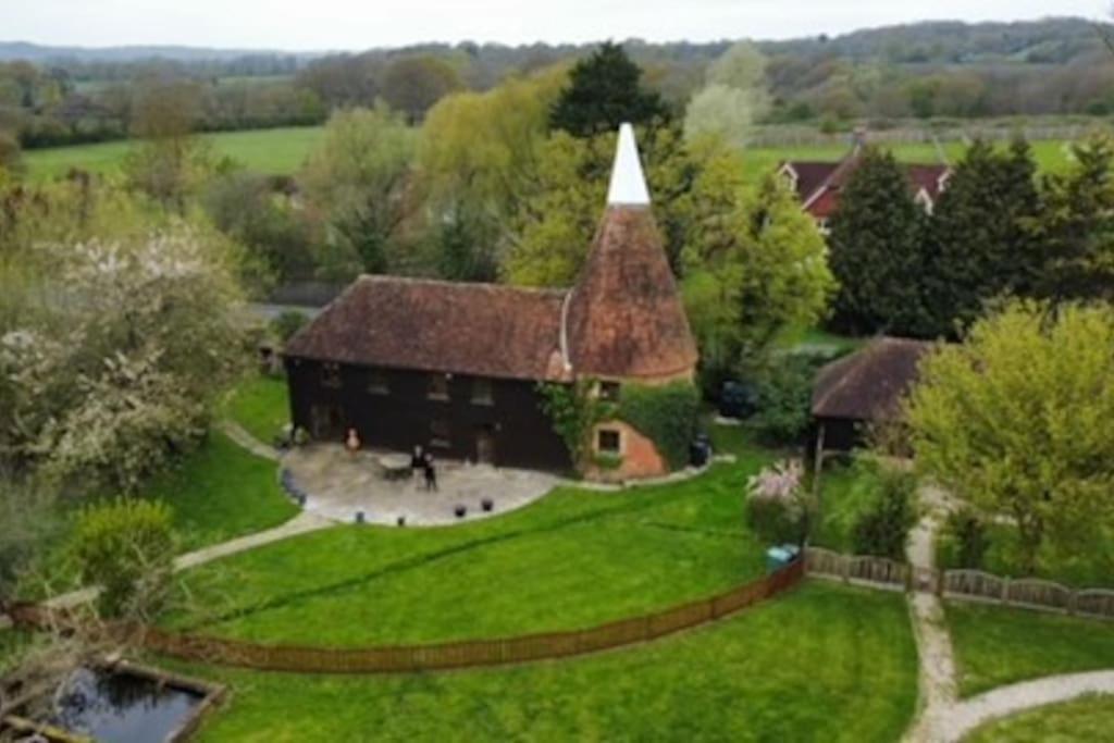 Charming Picturesque Cottage - Nr Tenterden & Rye, Pets Welcomed Rolvenden Eksteriør billede