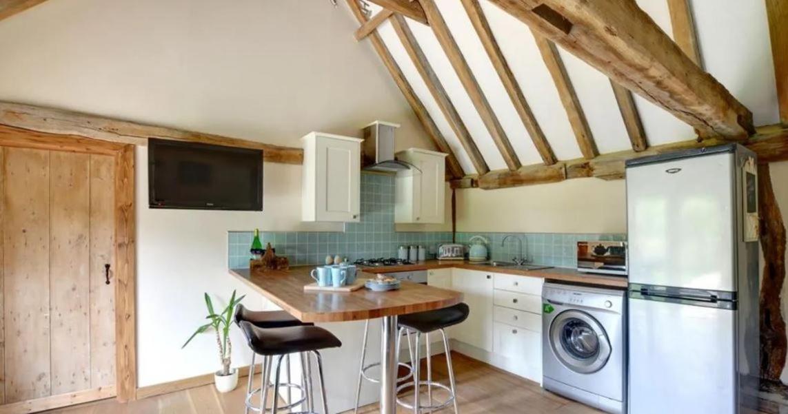 Charming Picturesque Cottage - Nr Tenterden & Rye, Pets Welcomed Rolvenden Eksteriør billede