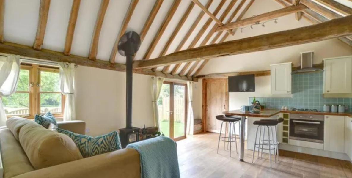 Charming Picturesque Cottage - Nr Tenterden & Rye, Pets Welcomed Rolvenden Eksteriør billede