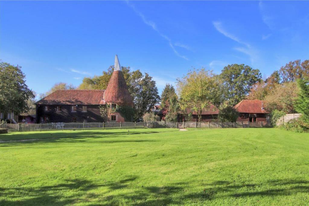 Charming Picturesque Cottage - Nr Tenterden & Rye, Pets Welcomed Rolvenden Eksteriør billede