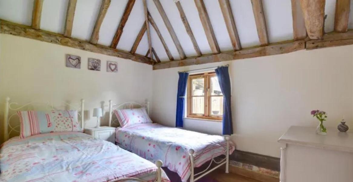 Charming Picturesque Cottage - Nr Tenterden & Rye, Pets Welcomed Rolvenden Eksteriør billede